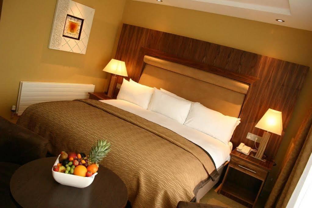 Annebrook House Hotel Μουλινγκάρ Δωμάτιο φωτογραφία